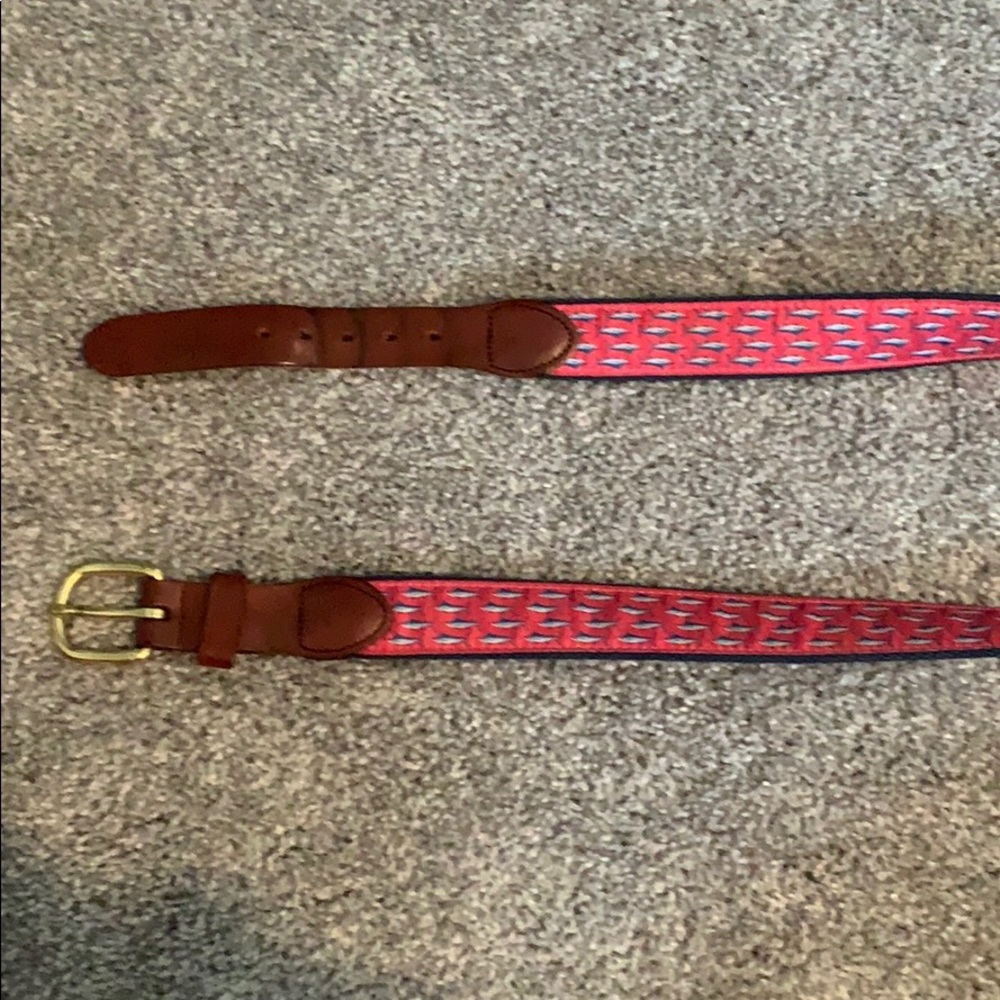 Vineyard vine belt